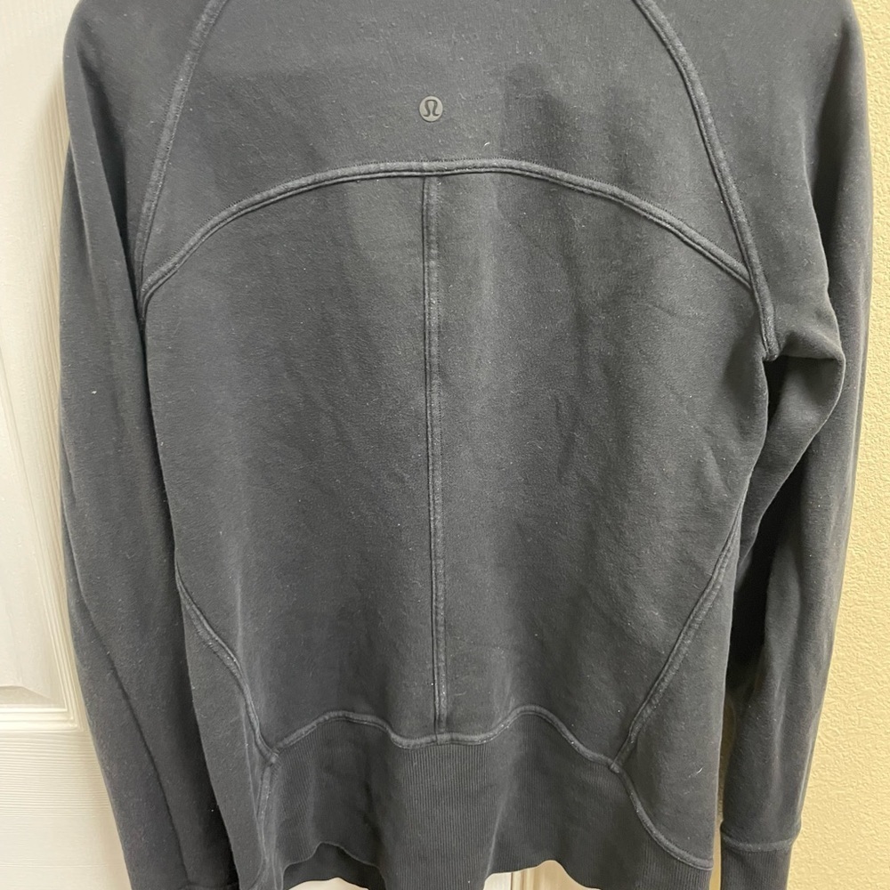 Lululemon zip up sweatshirt - size 10 - Picture 5 of 8